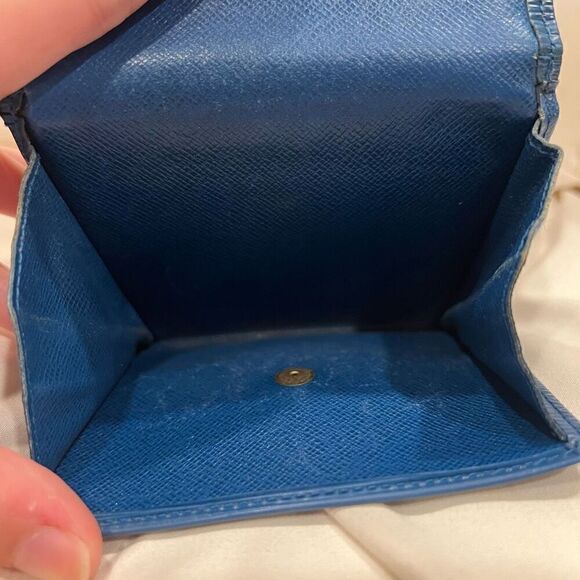 Vintage Louis Vuitton Elise Epi Trifold Wallet Blue Leather LV Paris Made France - Picture 8 of 14